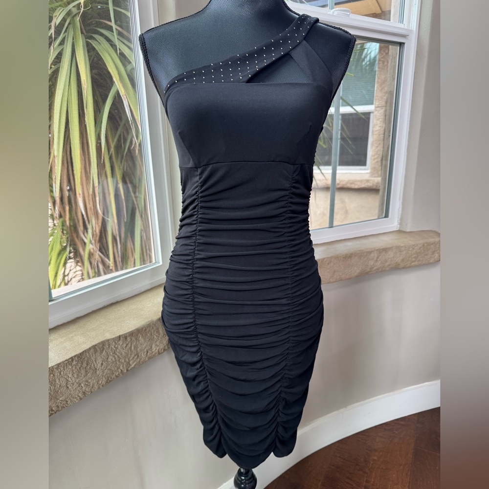 Valerie Bertinelli One-Shoulder - Ruched Little Black Dress Women’s Size 4